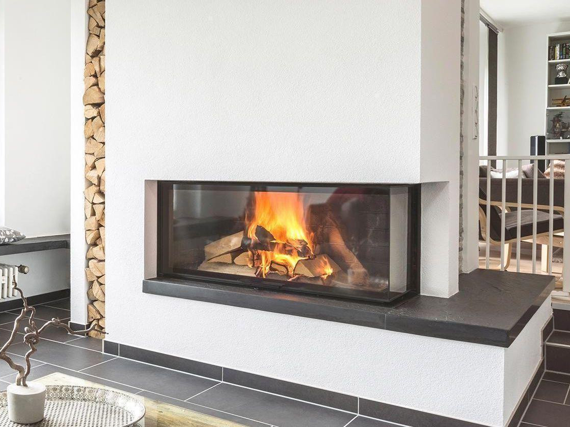 Rüegg 720 giant valkoinen takka olohuoneessa